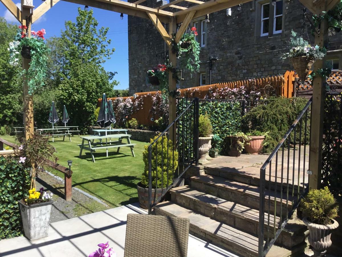 Blenkinsopp Castle Inn Greenhead Екстер'єр фото